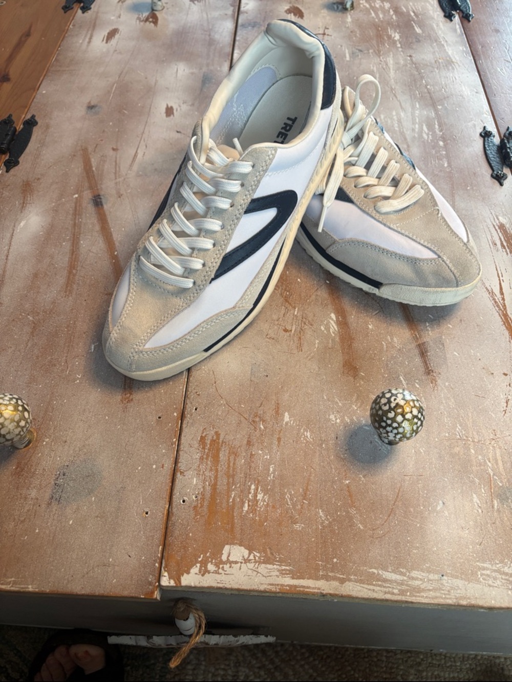 Tretorn White & Beige Men's Sneakers with Black Side Detail